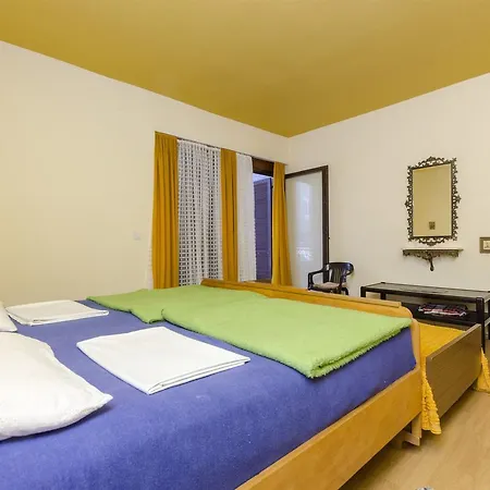 Franciska * Brodarica (Sibenik-Knin)